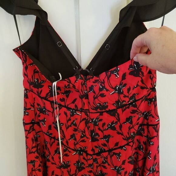 Adelyn Rae Fit and Flare V-Neck Sleeveless V-Neck Dress Size Small - Picture 7 of 10